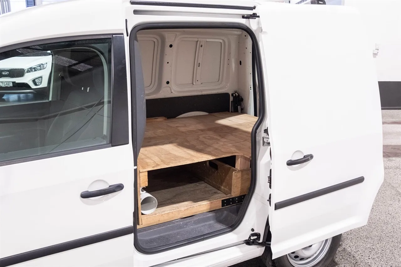 2015 Volkswagen Caddy Delivery