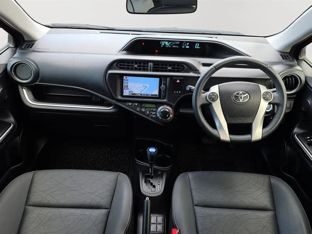 2014 Toyota Aqua Soft Leather Package, Push Start