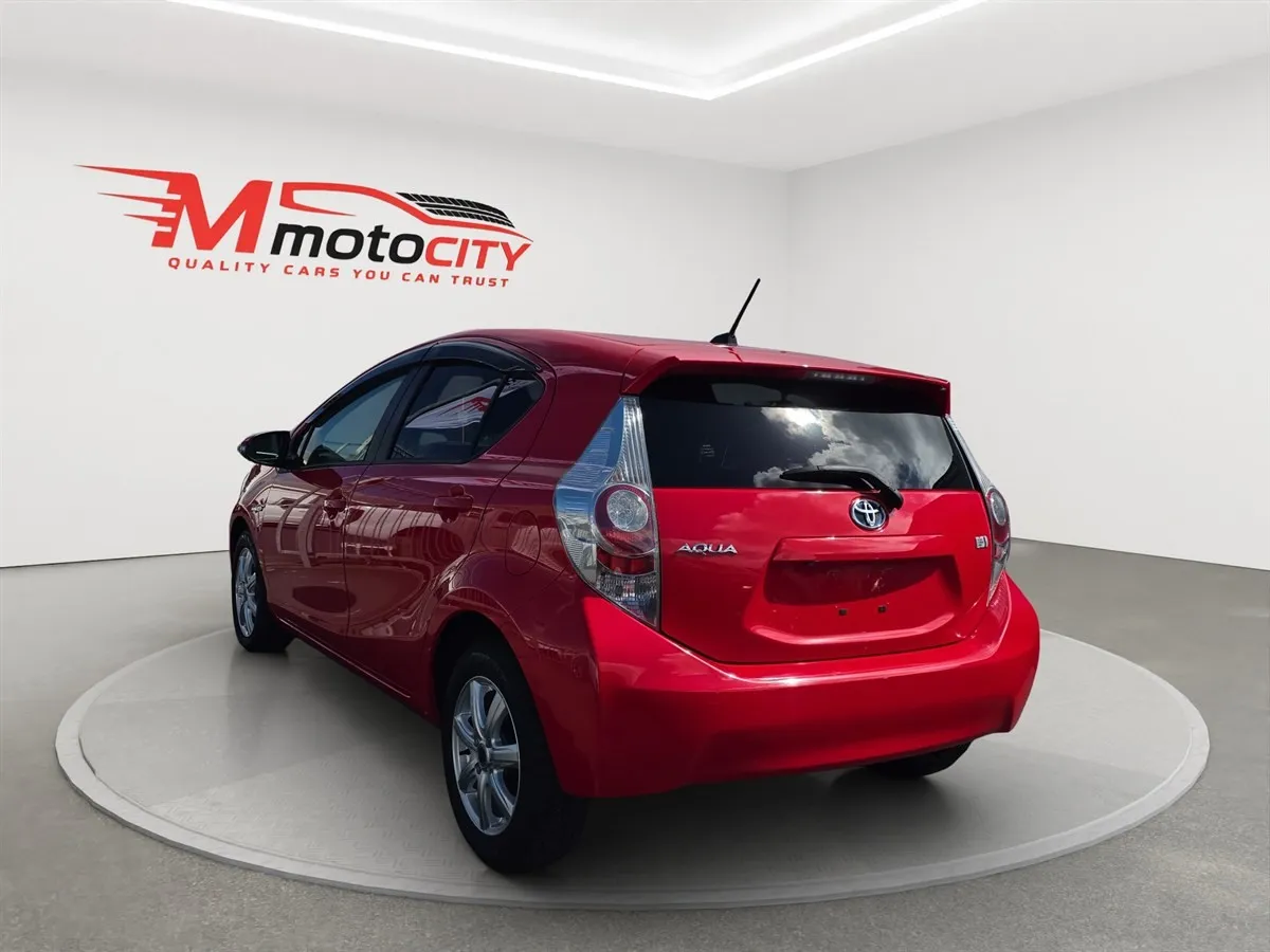 2014 Toyota Aqua Soft Leather Package, Push Start