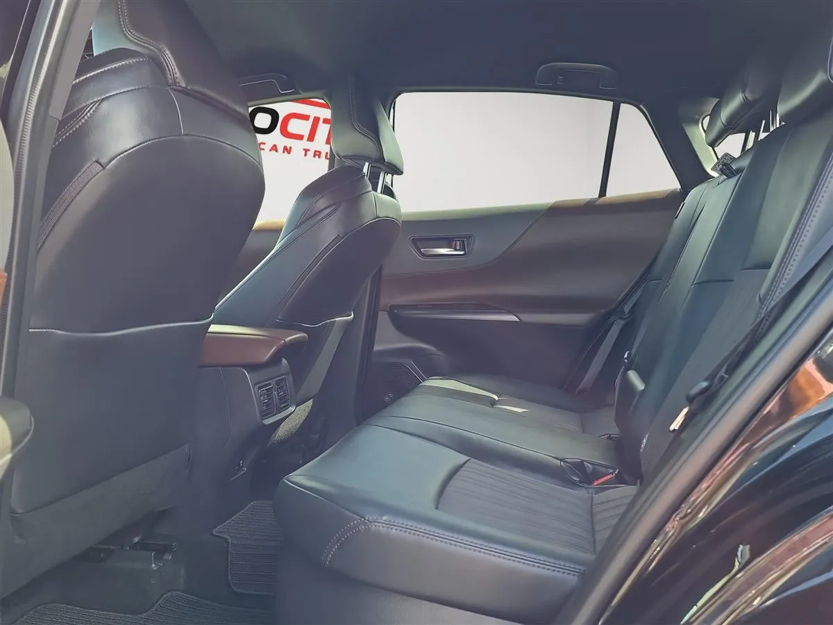 2020 Toyota Harrier HYBRID, G Pack, Radar Cruise, Leather seats RV/