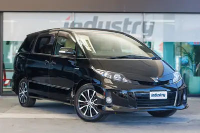 2015 Toyota Estima Hybrid Premium 7Seat photo 1
