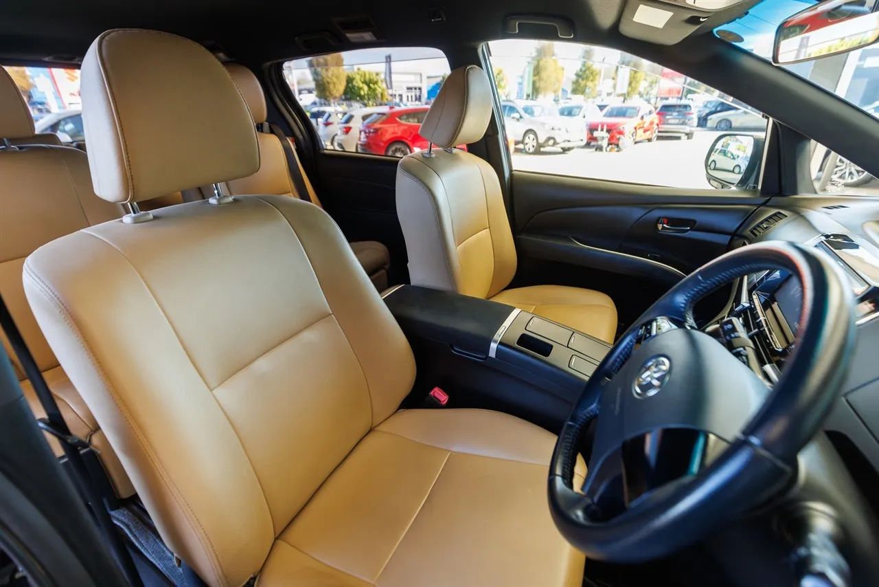 2015 Toyota Estima Hybrid Premium 7Seat