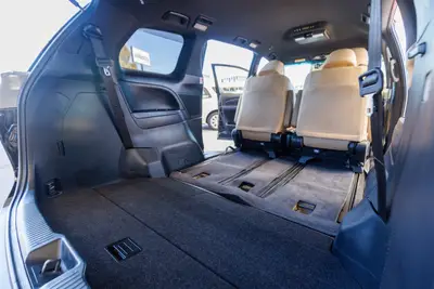 2015 Toyota Estima Hybrid Premium 7Seat photo 19