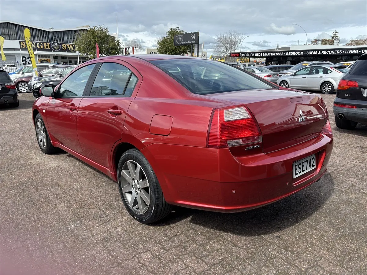 2008 Mitsubishi 380 PLATINUM