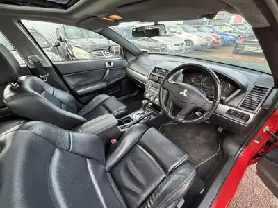 2008 Mitsubishi 380 PLATINUM photo 7