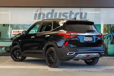 2022 Kia Seltos Ltd 4WD NZ photo 3