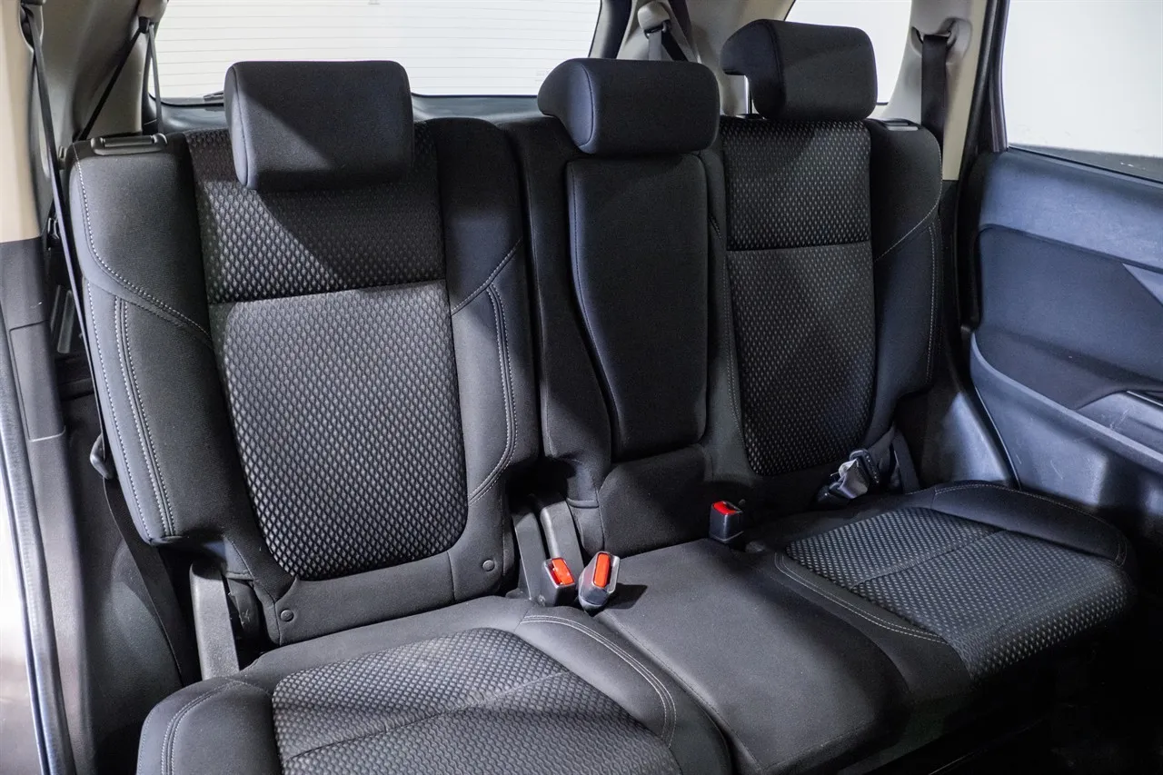 2021 Mitsubishi Outlander LS 2.4P/CVT