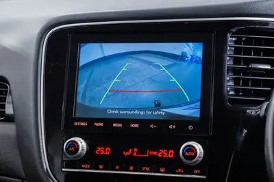 2021 Mitsubishi Outlander LS 2.4P/CVT photo 18