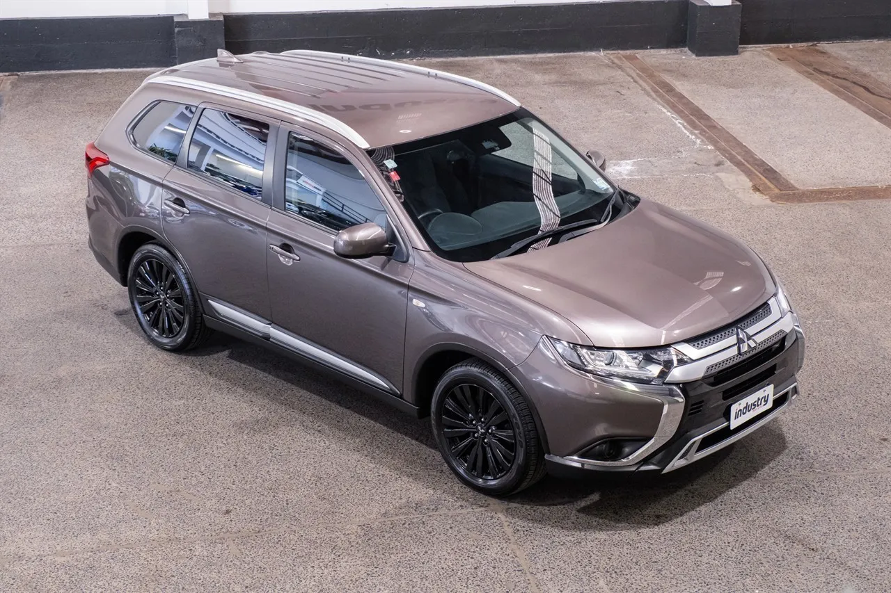 2021 Mitsubishi Outlander LS 2.4P/CVT
