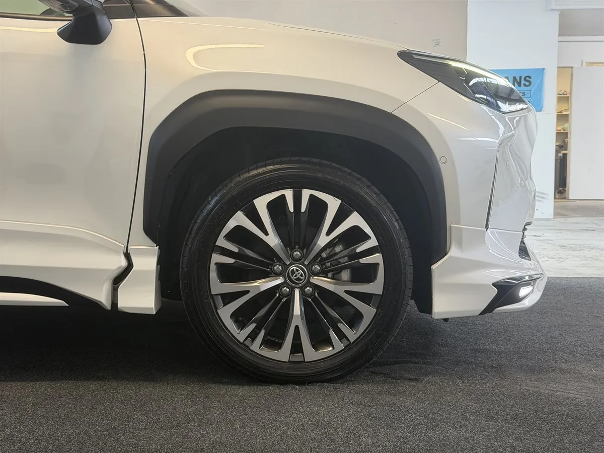 2022 Toyota Yaris Cross Z Limited Bodykit, photo 7 of 20