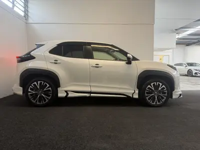 2022 Toyota Yaris Cross Z Limited Bodykit photo 3