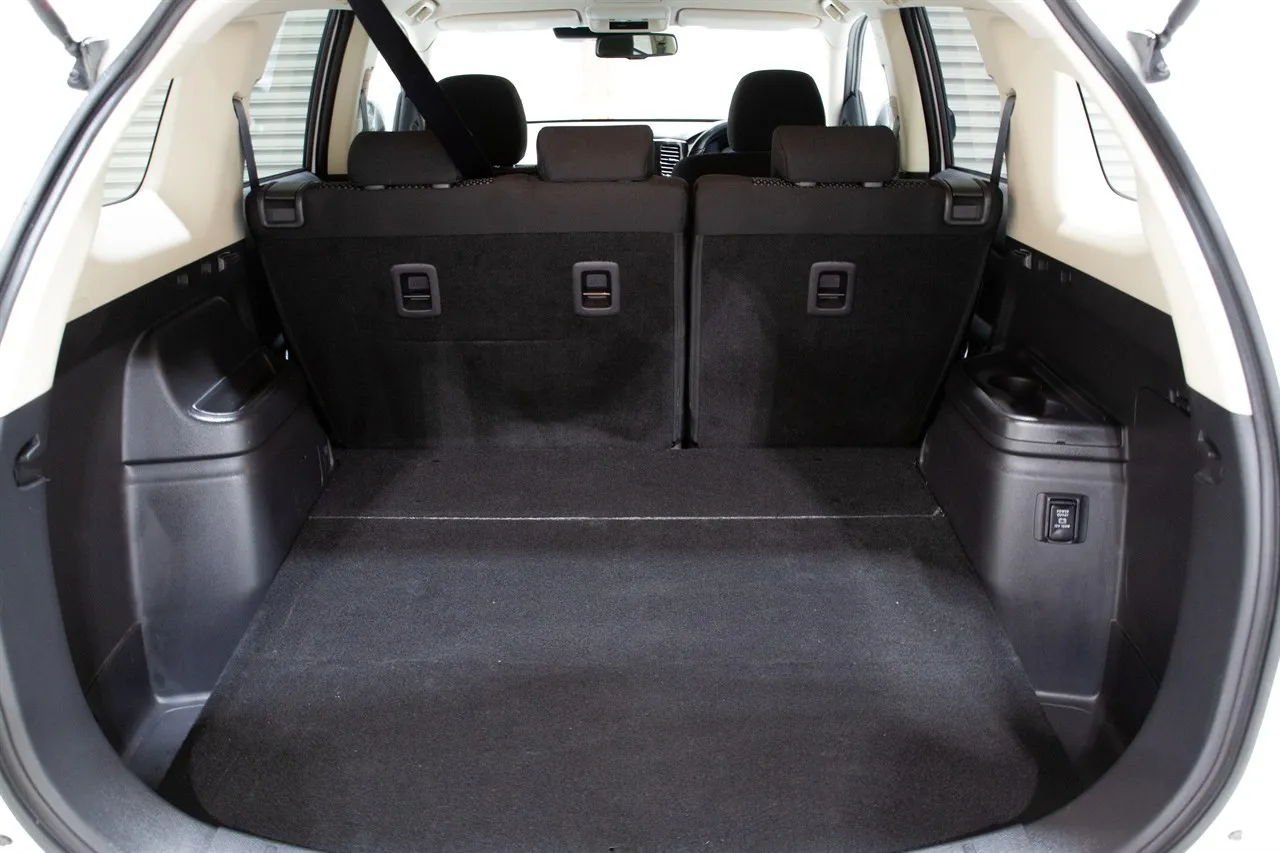 2021 Mitsubishi Outlander XLS PHEV 2.4 4WD NZ