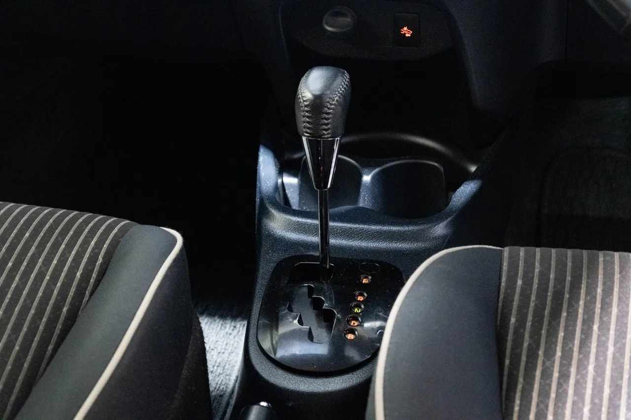 2017 Toyota Vitz Hybrid Jewel