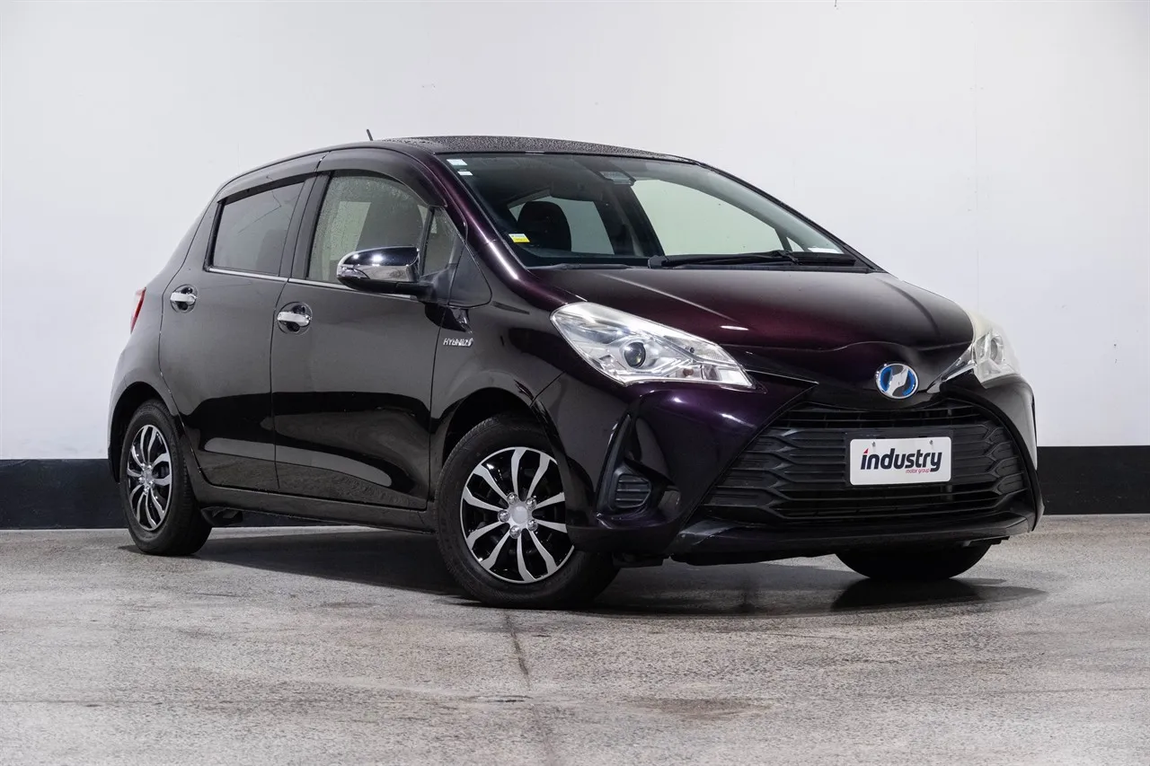 2017 Toyota Vitz Hybrid Jewel Low Kms