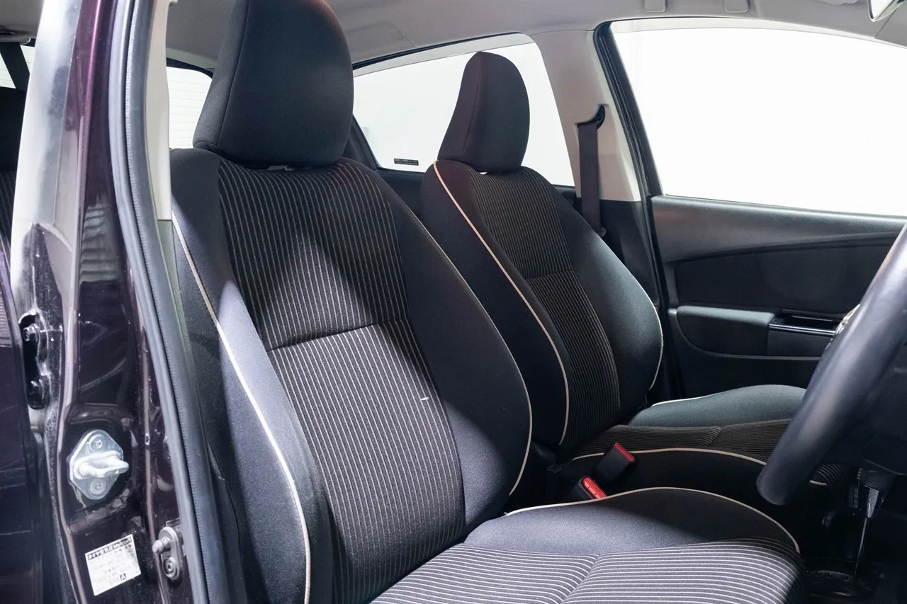 2017 Toyota Vitz Hybrid Jewel Low Kms