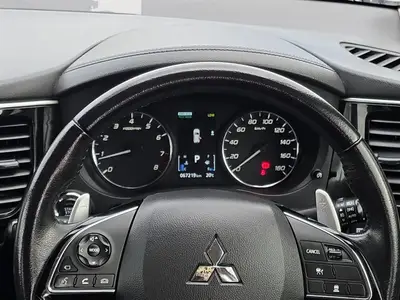2017 Mitsubishi Outlander 7 Seats, 2.4 G Navi Package RV/ photo 19