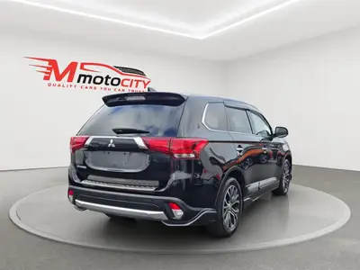 2017 Mitsubishi Outlander 7 Seats, 2.4 G Navi Package RV/ photo 3