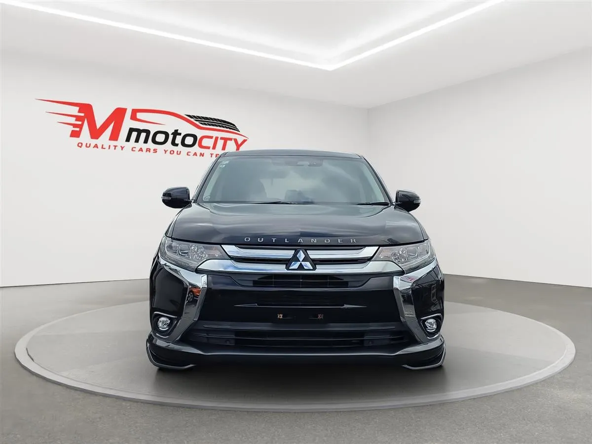 2017 Mitsubishi Outlander 7 Seats, 2.4 G Navi Package, photo 8 of 20