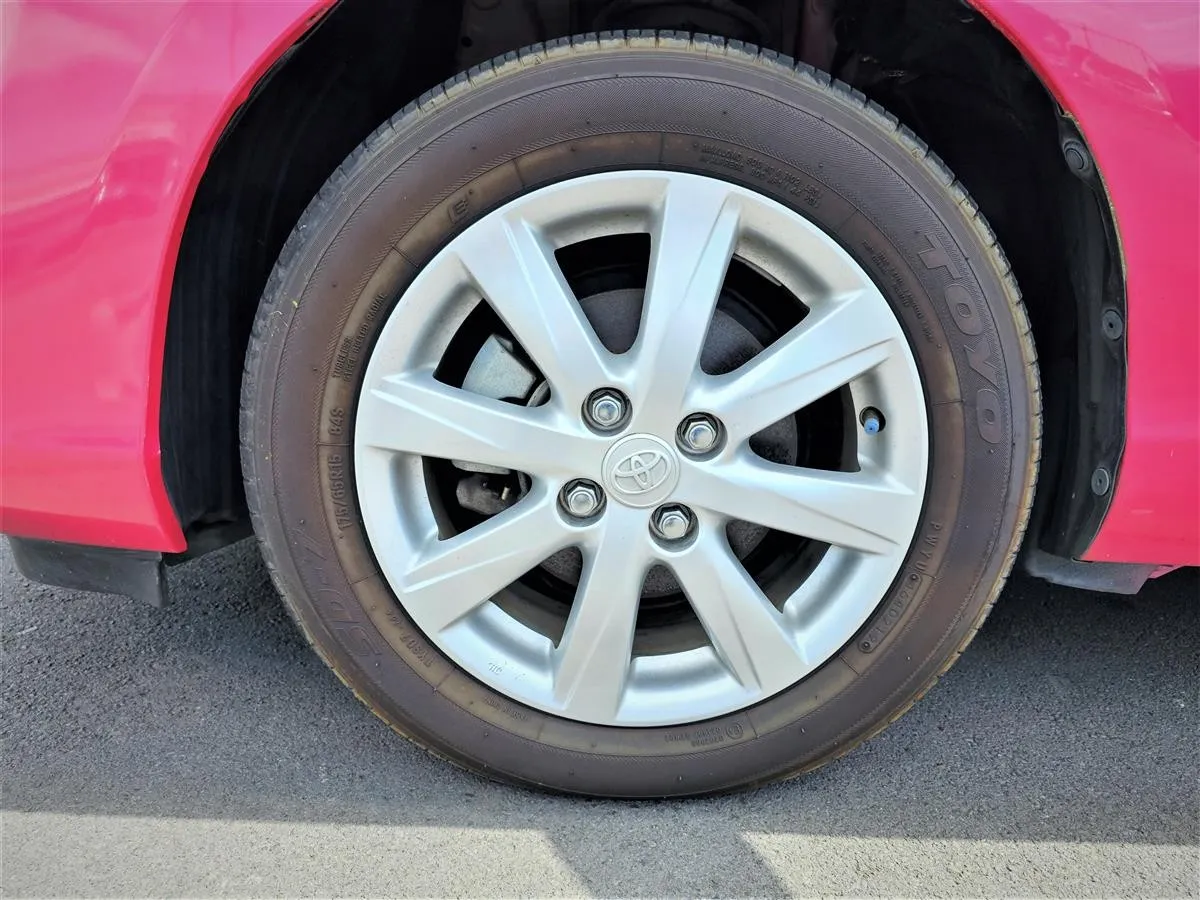 2015 Toyota Aqua HYBRID