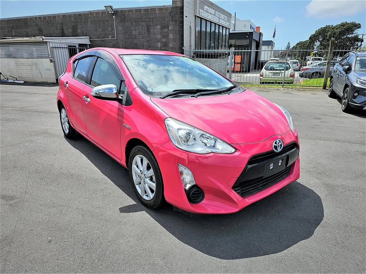 2015 Toyota Aqua HYBRID