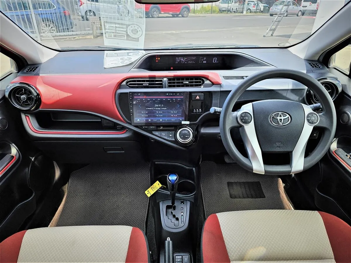 2015 Toyota Aqua HYBRID