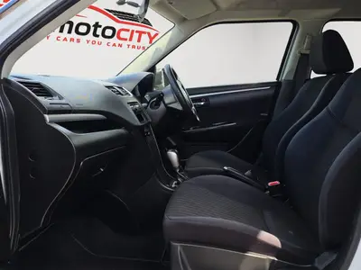 2015 Suzuki Swift IDLING STOP, ALLOYS photo 16