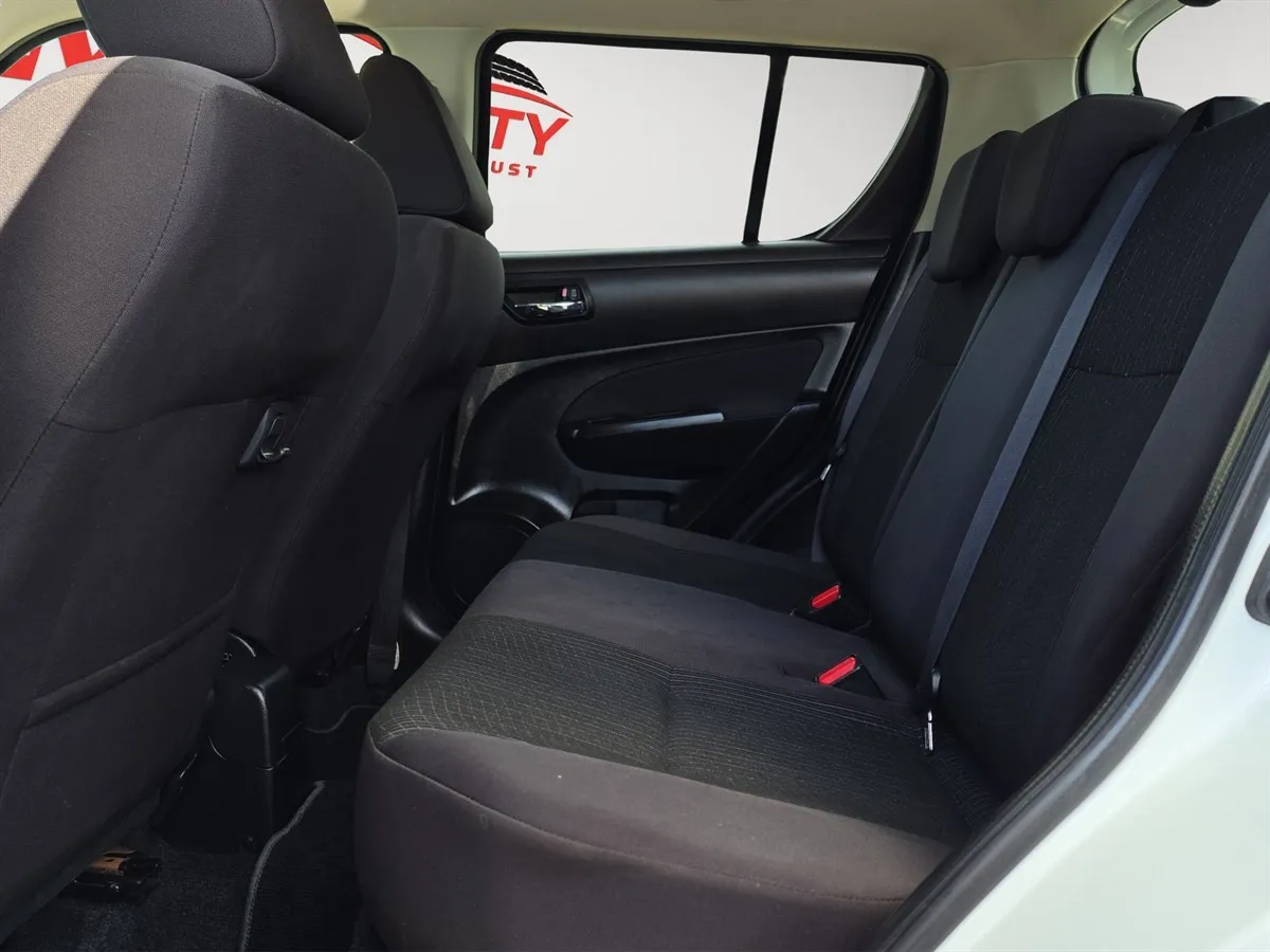 2015 Suzuki Swift IDLING STOP, ALLOYS