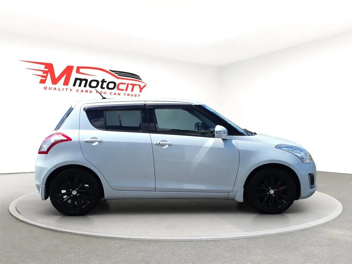 2015 Suzuki Swift IDLING STOP, ALLOYS