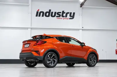 2020 Toyota C-HR Limited photo 3
