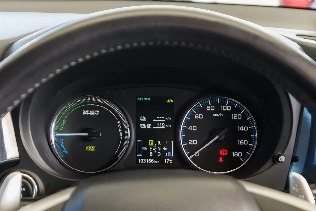 2013 Mitsubishi Outlander PHEV 4WD G-Spec