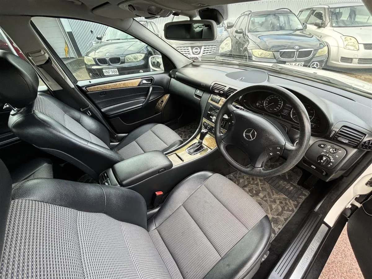 2006 Mercedes-Benz C 180 KOMPRESSOR Station