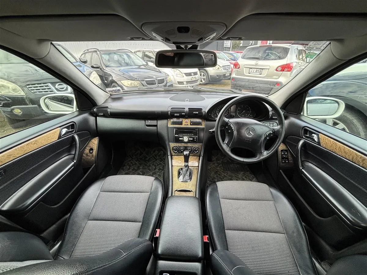 2006 Mercedes-Benz C 180 KOMPRESSOR Station