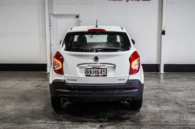 2019 SsangYong Korando Sports Auto photo 11