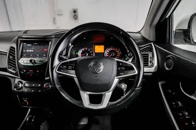 2019 SsangYong Korando Sports Auto photo 16