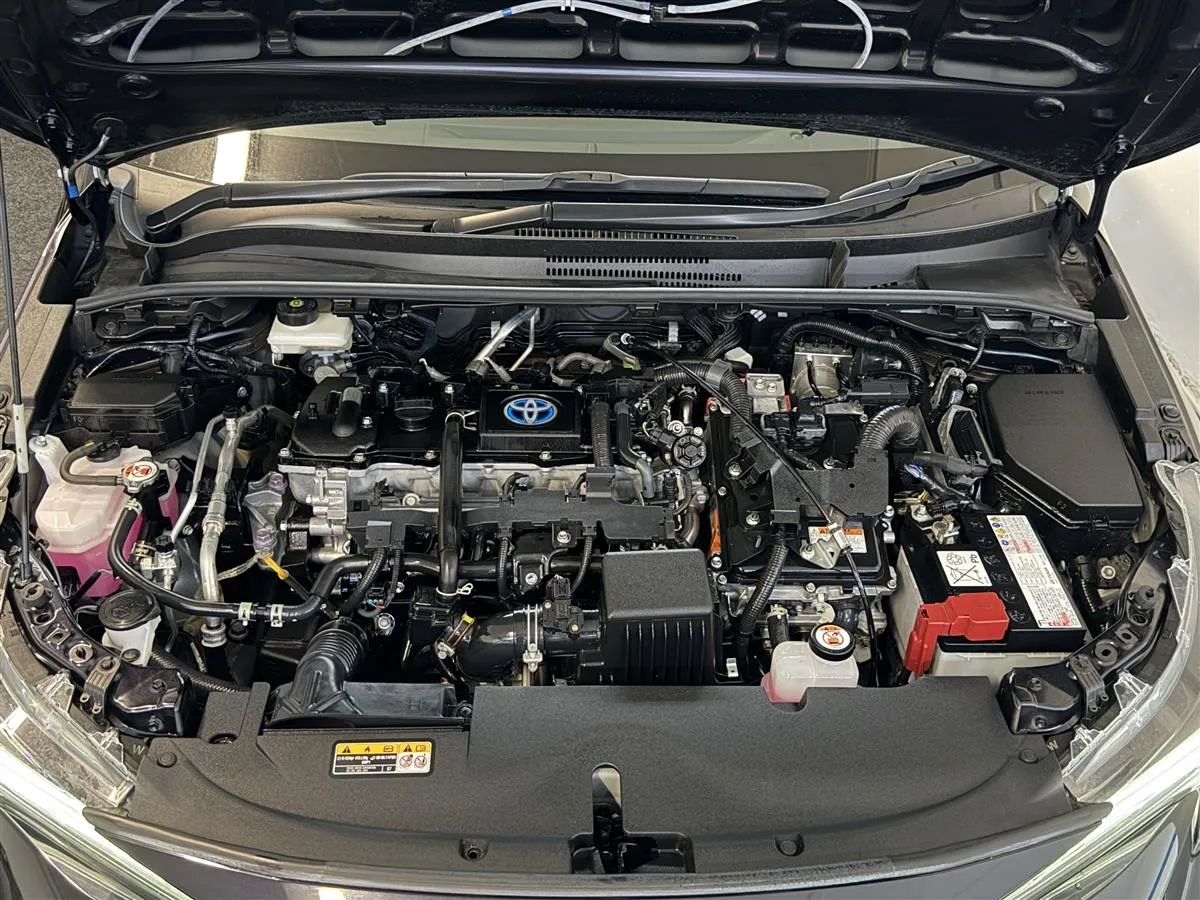 2023 Toyota Corolla Touring WXB Hybrid Station, photo 10 of 20