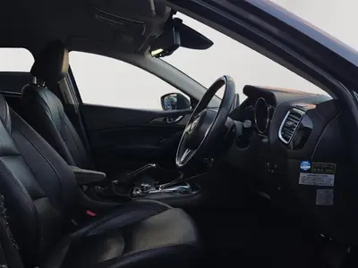 2014 Mazda Axela 20S TOURING L Package photo 13