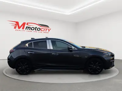2014 Mazda Axela 20S TOURING L Package photo 2