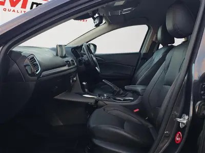2014 Mazda Axela 20S TOURING L Package photo 16