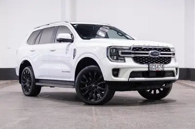 2023 Ford Everest Platinum 3.0L V6 photo 2