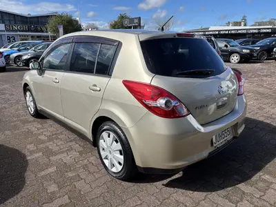 2009 Nissan Tiida photo 3