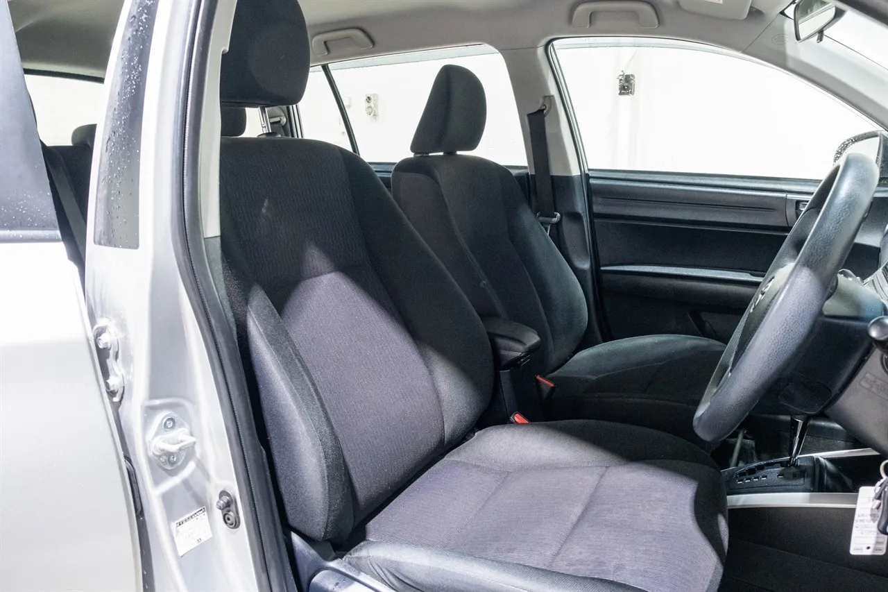 2017 Toyota Corolla Fielder Hybrid