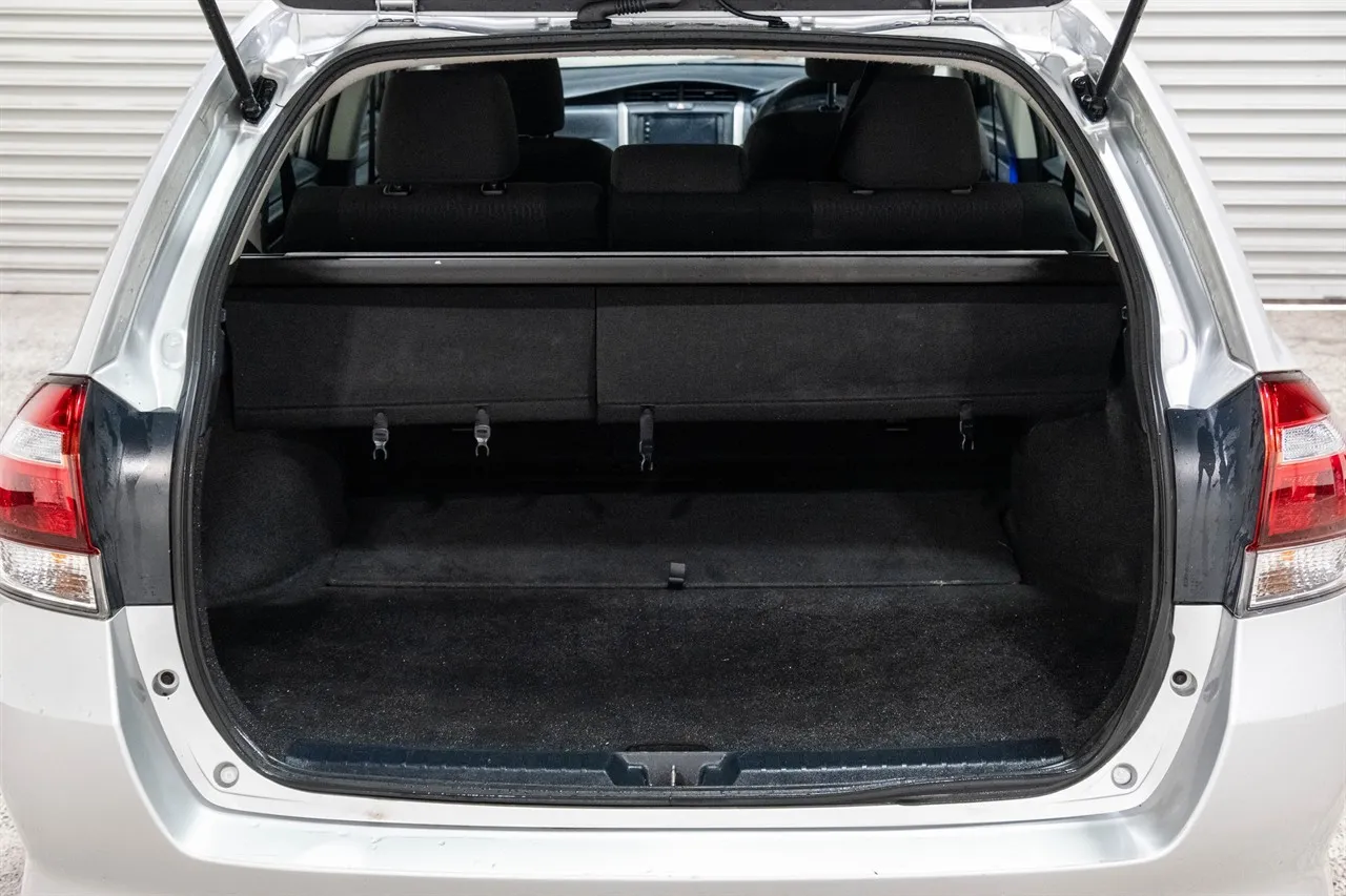 2017 Toyota Corolla Fielder Hybrid