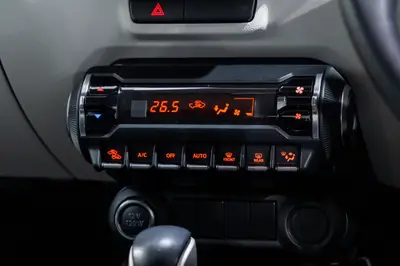 2016 Suzuki Ignis Hybrid MZ photo 18
