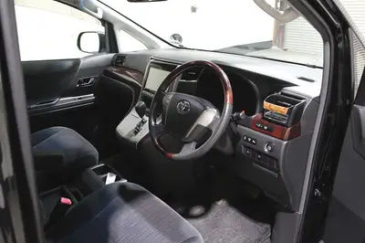 2014 Toyota Vellfire 2.4Z 7 Seater photo 3