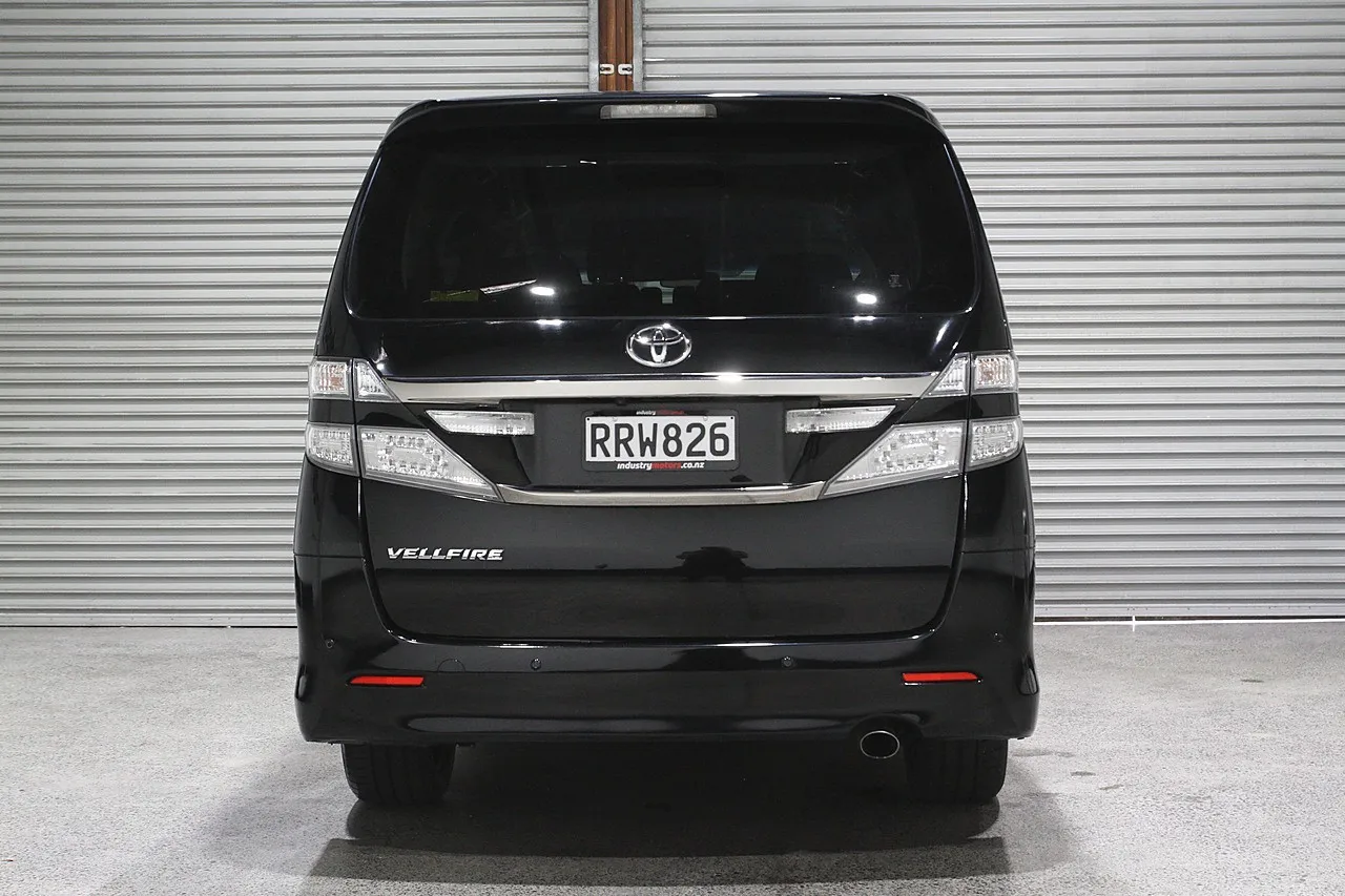 2014 Toyota Vellfire 2.4Z 7 Seater