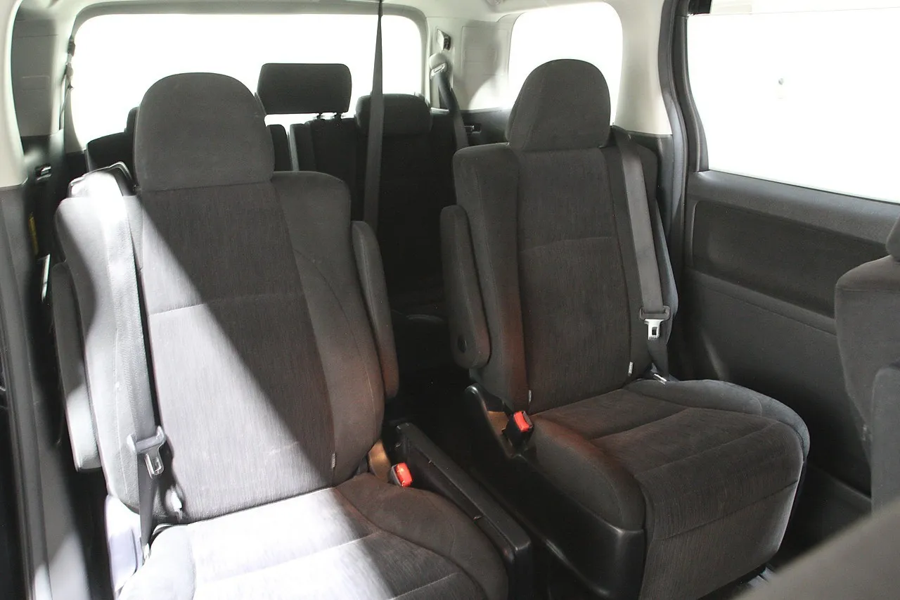 2014 Toyota Vellfire 2.4Z 7 Seater