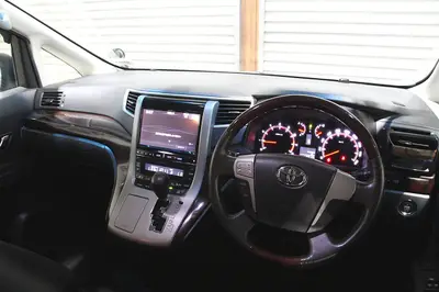 2014 Toyota Vellfire 2.4Z 7 Seater photo 13