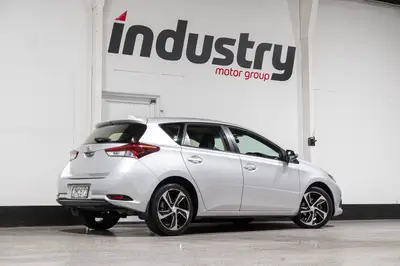 2015 Toyota Corolla GX Hatch NZ New photo 2