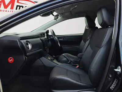 2018 Toyota Auris Half Leather Seats, Lane Assist photo 16