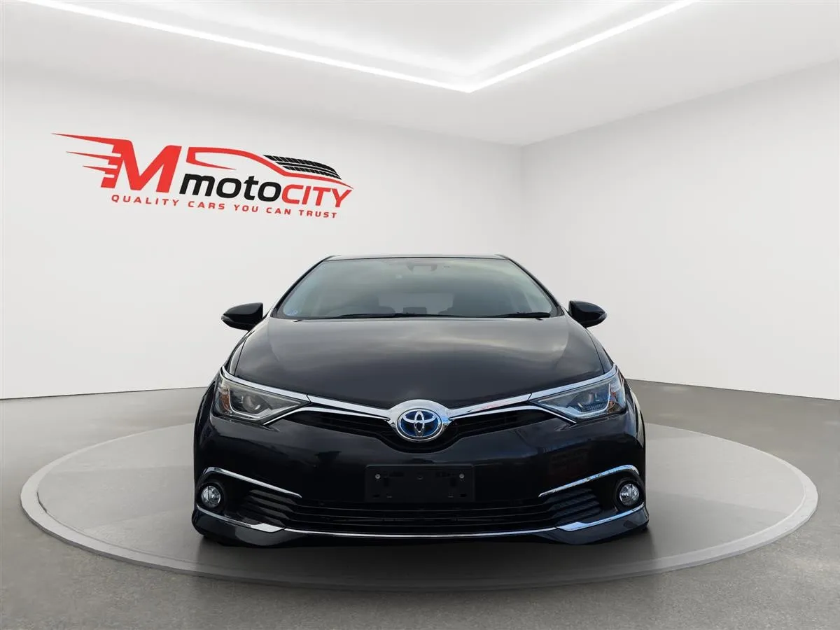 2018 Toyota Auris Half Leather Seats, Lane Assist, photo 8 of 20